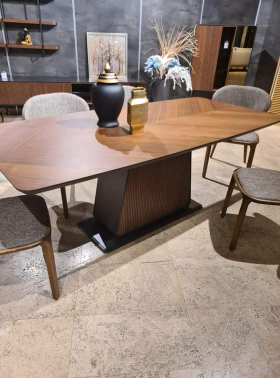 Dining table Tondo